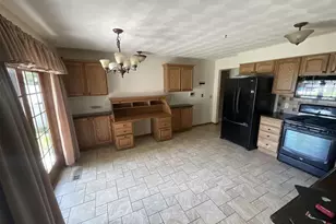4409 Southwyck Dr, Janesville, WI 53546 - Photo 11