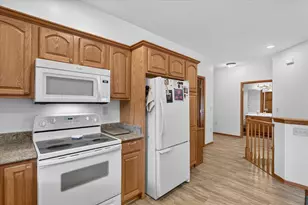 3835 Huntington Ave, Janesville, WI 53546 - Photo 15