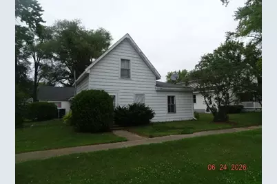 124 E Vallette Street, Oxford, WI 53952 - Photo 1