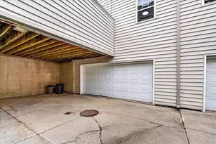 2779 Crinkle Root Dr, Fitchburg, WI 53711 - Photo 41