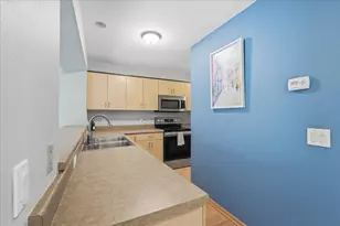 5462 Coachman Pl, Fitchburg, WI 53711 - Photo 11