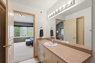 5462 Coachman Pl, Fitchburg, WI 53711 - Photo 25