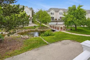 5462 Coachman Pl, Fitchburg, WI 53711 - Photo 7