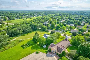 818 River Rd, DeForest, WI 53532 - Photo 73
