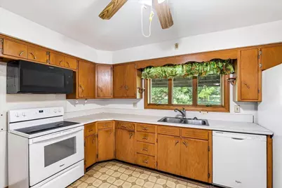 818 River Road, DeForest, WI 53532 - Photo 19