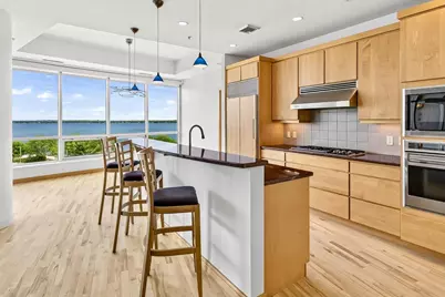 350 S Hamilton Street #601, Madison, WI 53703 - Photo 5