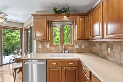 860 Iroquois Circle, Baraboo, WI 53913 - Photo 9