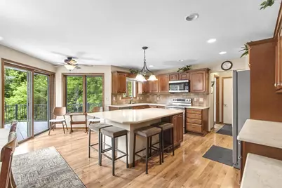 860 Iroquois Circle, Baraboo, WI 53913 - Photo 7