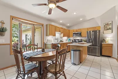 800 Sunset Drive, Cottage Grove, WI 53527 - Photo 5