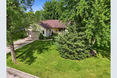 800 Sunset Drive, Cottage Grove, WI 53527 - Photo 3