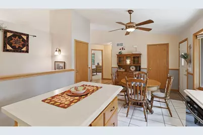 800 Sunset Drive, Cottage Grove, WI 53527 - Photo 7