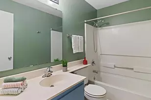 809 Harbor House Dr, Madison, WI 53719 - Photo 19