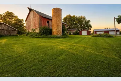 8220 N Tolles Road, Janesville, WI 53536 - Photo 31