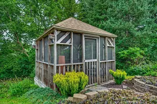 712 Brook St, DeForest, WI 53532 - Photo 79