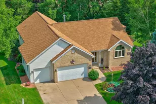 712 Brook St, DeForest, WI 53532 - Photo 61