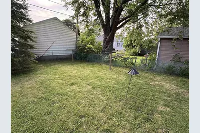 329 N Oakhill Avenue, Janesville, WI 53548 - Photo 9