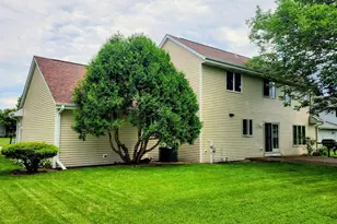 1021 Burnwyck Dr, Janesville, WI 53546 - Photo 39
