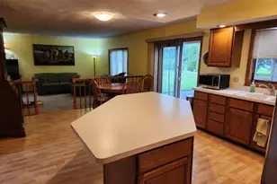 1021 Burnwyck Dr, Janesville, WI 53546 - Photo 11