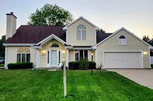 1021 Burnwyck Dr, Janesville, WI 53546 - Photo 1