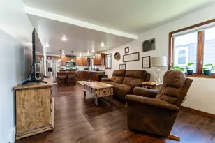 610 Glendale Ave, Tomah, WI 54660 - Photo 5