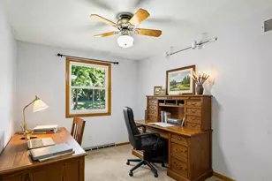 1521 Mayfield Ln, Madison, WI 53704 - Photo 17
