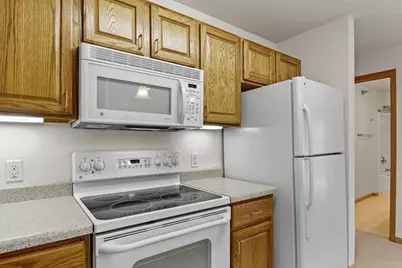 6828 Parkside Circle, Windsor, WI 53532 - Photo 19