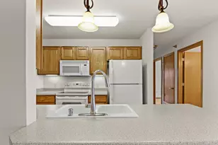 6828 Parkside Cir, Windsor, WI 53532 - Photo 21