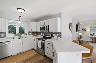 1271 Gas Light Dr, Sun Prairie, WI 53590 - Photo 25