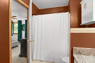 2814 Wentworth Dr, Madison, WI 53719 - Photo 23