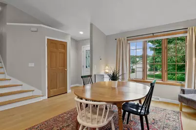 2814 Wentworth Drive, Madison, WI 53719 - Photo 9