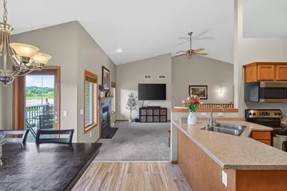 2102 Talc Trail, Madison, WI 53719 - Photo 9