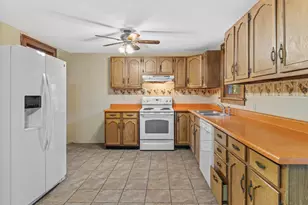 258 N Fremont St, Whitewater, WI 53190 - Photo 15