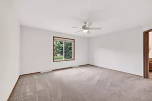 5237 Summer Ridge Dr, Madison, WI 53704 - Photo 13