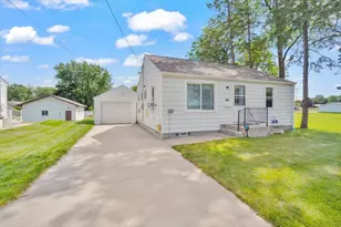628 Packard St, Tomah, WI 54660 - Photo 1