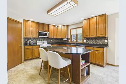 704 Augusta Drive, Waunakee, WI 53597 - Photo 25