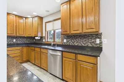 704 Augusta Drive, Waunakee, WI 53597 - Photo 21