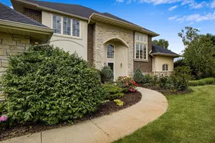 3002 Linnerud Dr, Stoughton, WI 53589 - Photo 3