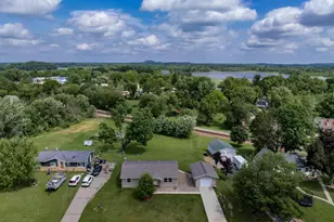 713 Martin St, Mauston, WI 53948 - Photo 25
