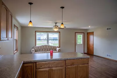 713 Martin Street, Mauston, WI 53948 - Photo 5