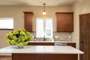1378 Bunker Hill Dr, Sun Prairie, WI 53590 - Photo 7