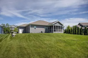 1378 Bunker Hill Dr, Sun Prairie, WI 53590 - Photo 21