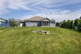 1378 Bunker Hill Dr, Sun Prairie, WI 53590 - Photo 21