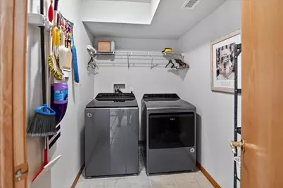 3025 Stratton Way, Madison, WI 53719 - Photo 21