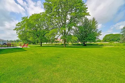 507 S Dewey Avenue, Jefferson, WI 53549 - Photo 3