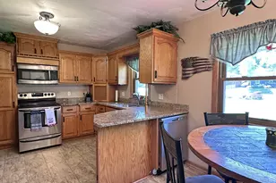 1331 S Crosby Ave, Janesville, WI 53546 - Photo 15