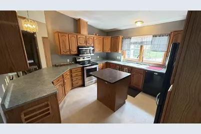 N115W20994 Brookside Drive, Germantown, WI 53022 - Photo 5