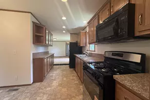 38 Fawn Dr, Wisconsin Dells, WI 53913 - Photo 9