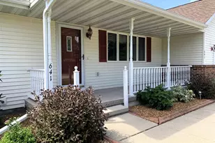 641 Meadow Ln, Columbus, WI 53925 - Photo 5