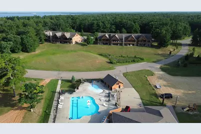 W4112 Vista Drive #8, Mauston, WI 53948 - Photo 11
