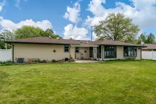 1913 Black Bridge Rd, Janesville, WI 53545 - Photo 45